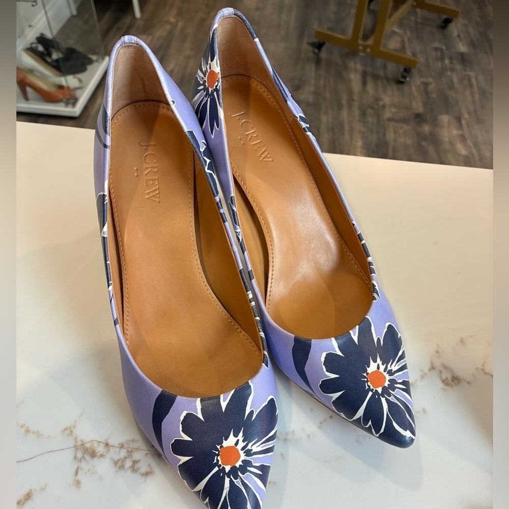 J.Crew Elsie pumps with a purple and navy floral pattern size 7.5